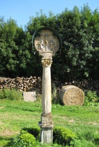 23 Wirth Wiese Kreuzigung