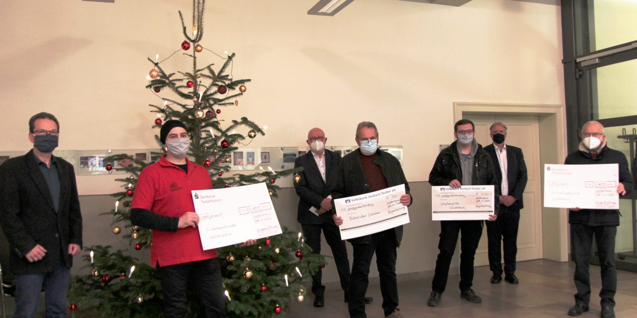 Symbolische Scheckübergabe der Bürgerstiftung Weikersheim