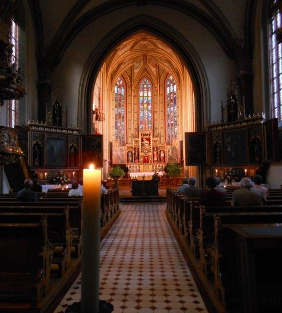 Pfingstvigil in der Bergkirche – Abendlicher Gottesdienst bei Kerzenschein