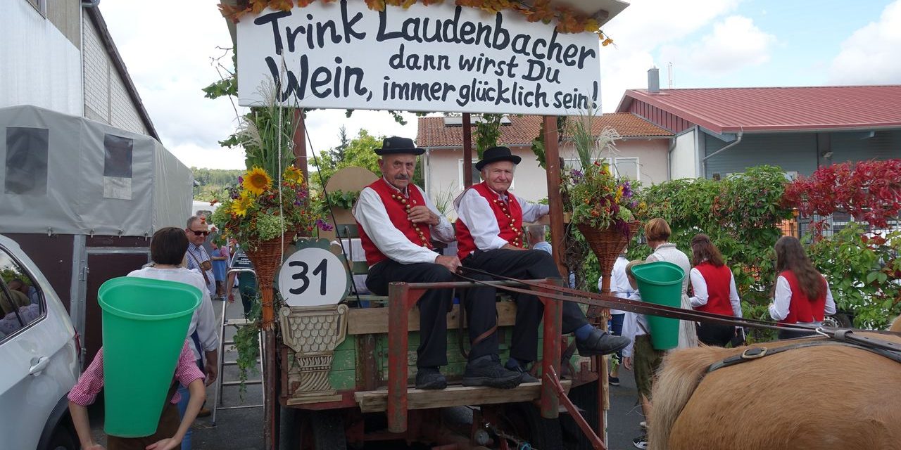 Teilnahme Laudenbacher Bürger am 603. Kärwe-Umzug 2022 in Weikersheim