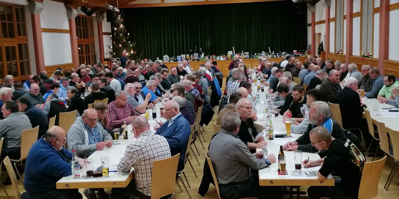Zehntscheune ein Eldorado für Schafkopffreunde