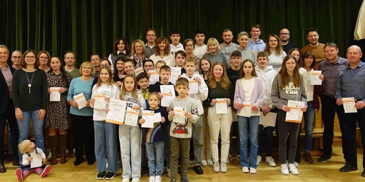 Erfolgreiche Abnahme Deutsches Sportabzeichen 2024 beim TSV Laudenbach